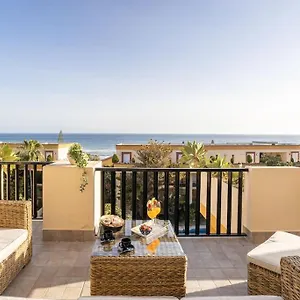 https://oleholidays-245-romana-playa-vistas-al-mar.es-andalucia.com